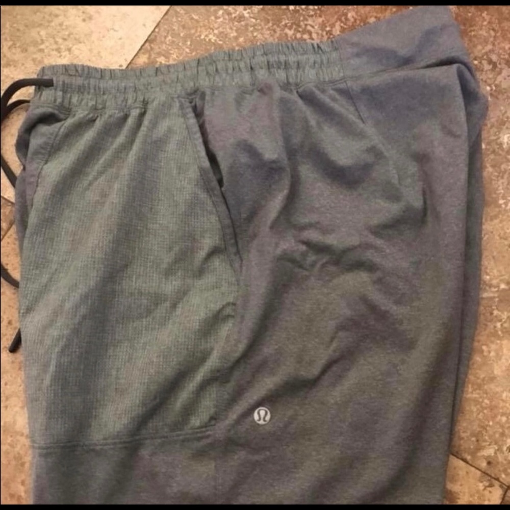 Lululemon men’s shorts